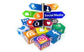 Keindahan dan Tantangan di Balik Karir Sosial Media