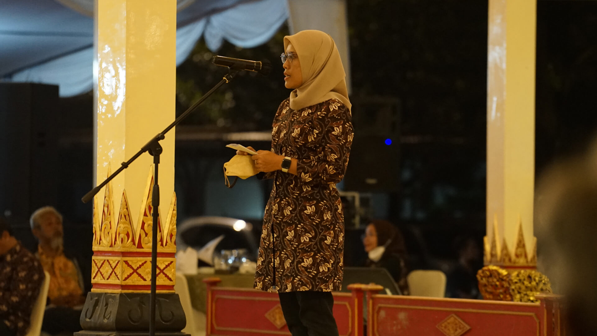 Bagaimana peran media sosial dalam mendukung program pemerintah?