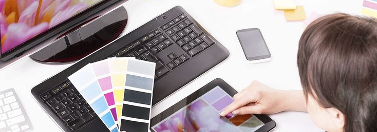 desain brosur yang memikat