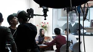 "Pentingnya Penelitian Pasar dalam Produksi Video oleh Production House"