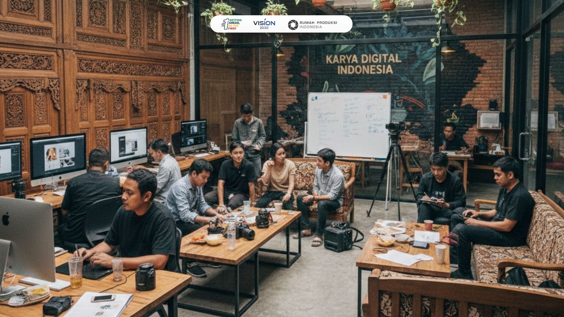 Tim digital creative agency sedang membuat konsep visual dan strategi pemasaran digital untuk UMKM