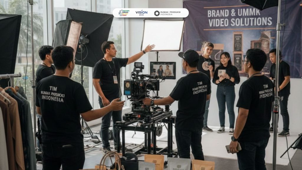 Tim Rumah Produksi Indonesia sedang melakukan proses produksi video profesional untuk brand dan UMKM