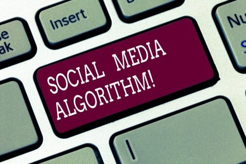 Perubahan Algoritma: Kiat Adaptasi Manajemen Media Sosial