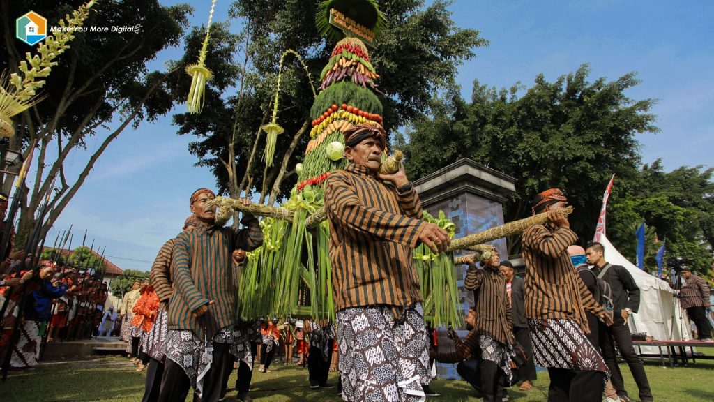 Rumah Produksi Berbasis Budaya: Mengangkat Identitas Lokal ke Panggung Kreatif Dunia